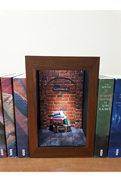 bmoon art&gift Harry Potter Hogwarts Express Platform 9¾ El Yapımı Book Nook ...