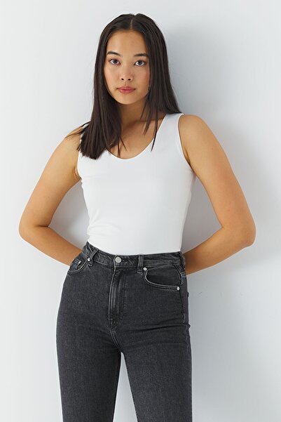 urban focus V-Neck Crop Tank Top