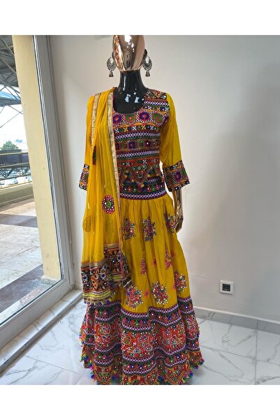 Aashiv's Collection Hint Elbisesi