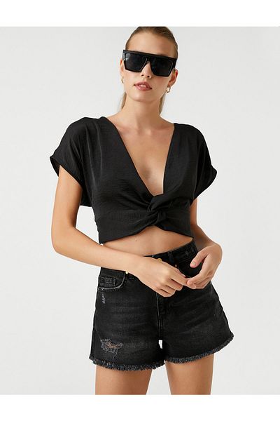 Koton Raffende, detaillierte Crop-Bluse im Satin-Look