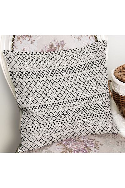 Realhomes Negru - Bej Husă de pernă cu modele scandinave, imprimată digitală, pe podea