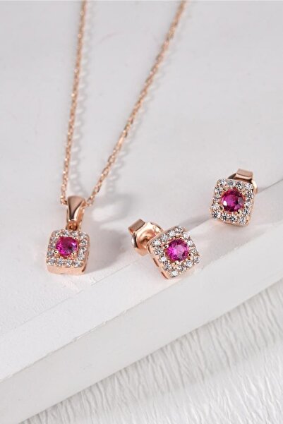 Gümüş Çadırım Gümüş Yakut Kırmızı Kare Kolye & Küpe Seti