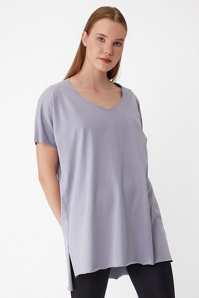 AMAZING CRASH Women's V-Neck Slit Oversize Basic T-Shirt