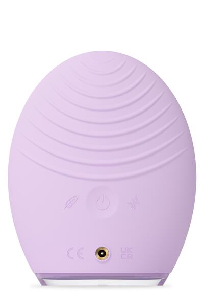 FOREO Luna™ 4 Hassas Ciltler Için Akıllı Yüz Temizleme Ve Sıkılaştırıcı Masaj Cihazı