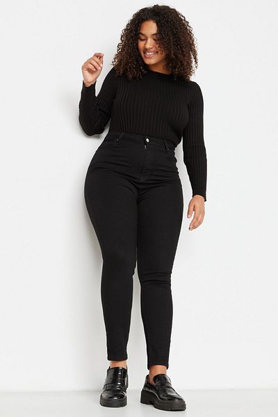 Trendyol Curve Große Größen in Jeans - Schwarz - Skinny