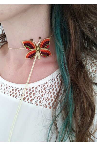 Halley Concept قلادة فراشة مكرامية مصنوعة يدويًا