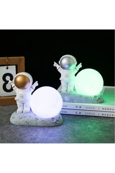 Genel Markalar Renkli 3D Astronot Figürlü Gece Lambası, Şık ve Sevimli Tasarım