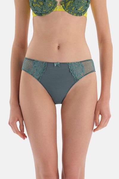 Dagi Micro slip cu dantelă verde