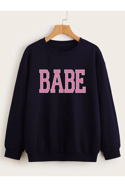 Deocept Унисекс суитшърт с принт „Babe“