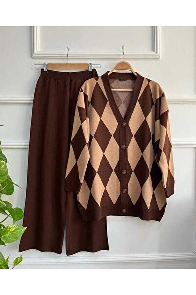 MODAMÜNASİP Υπέροχο γυναικείο σετ πλεκτό με ζακέτα και παντελόνι με διαμάντια