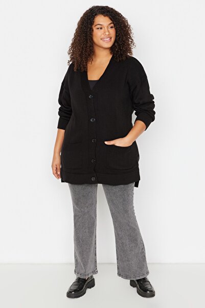 Trendyol Curve Black V-Neck Pocket Knitwear Cardigan TBBAW23AV00038