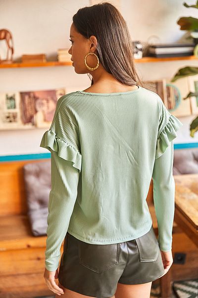 Olalook Women's Mint Green Ruffled Sleeve Casual Crop Blouse BLZ-19002055