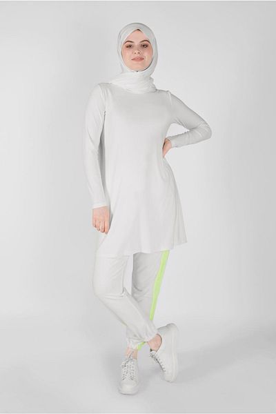 TRENDTESETTÜR 51012 Μοντέλο Φούτερ με Διχτυωτό και Λεπτομέρεια Ρίγας