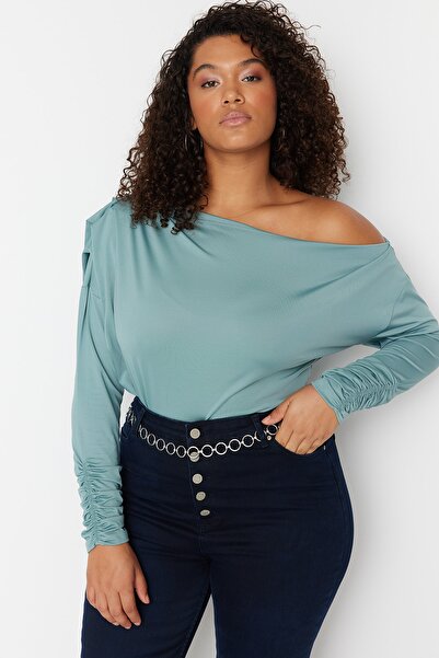 Trendyol Curve Plus Size Blouse - Green - Relaxed