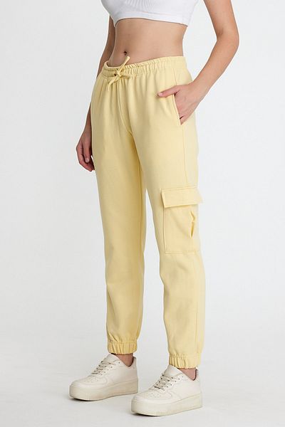 Avones Pantaloni de trening - Design cu buzunar cargo