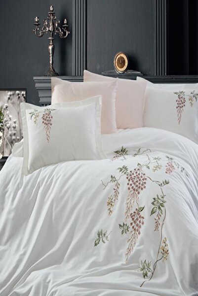 Dantela Salkım Nakışlı Pamuk Saten Çift Kişilik Nevresim Takımı