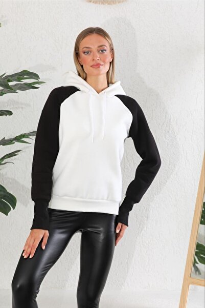 Miss Dünya Lissa Women's White Hooded Sweatshirt