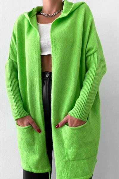 FEMELLE Női világoszöld denevérujjú, dupla zsebes bő, bő túlméretes standard méretű kapucnis kötöttáru kardigán