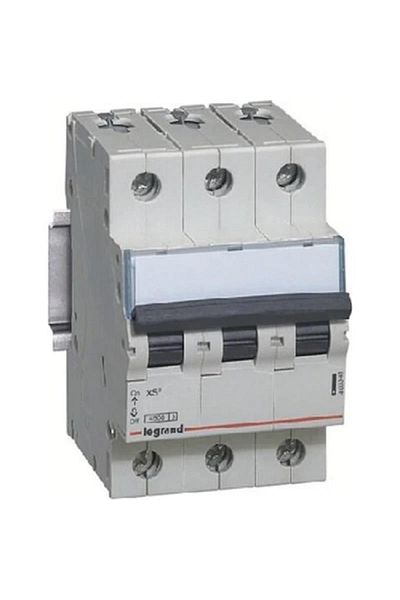 Legrand 40a 3x40a C/4.5ka Group W Vending Machine403221