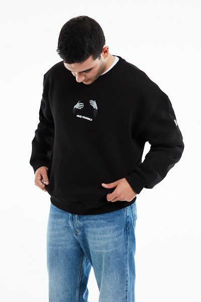 Eazy Co Hanorac gros unisex negru cu gât crew Eazy Hug Yourself