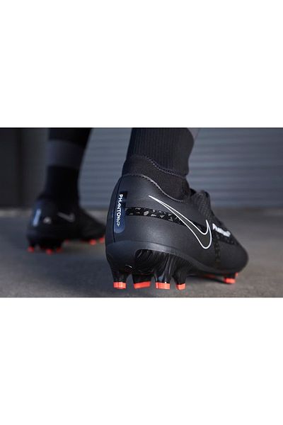Nike Μαύρα μποτάκια ποδοσφαίρου Phantom GT2 Academy FG - DC0797-001 V2