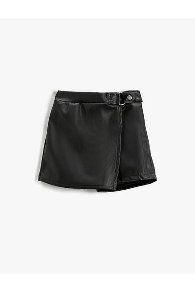 Koton Pantaloni scurți cu aspect piele cu fustă și detaliu curea