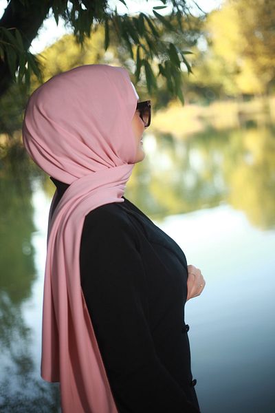 Mode Scarf Hijab Medina Silk Powder