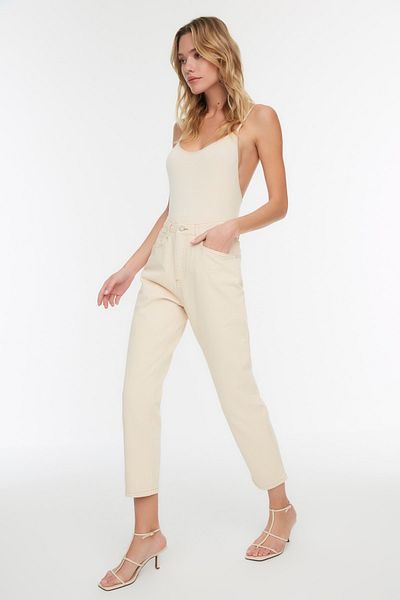 Trendyol Collection Blugi mom 100% bumbac organic cu talie înaltă ecru TWOSS21JE0302