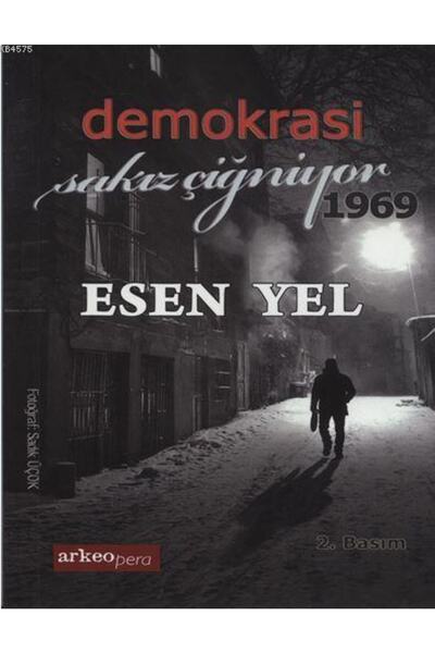 Arkeoloji ve Sanat Yayınları Demokrasi Sakız Çiğniyor 1969