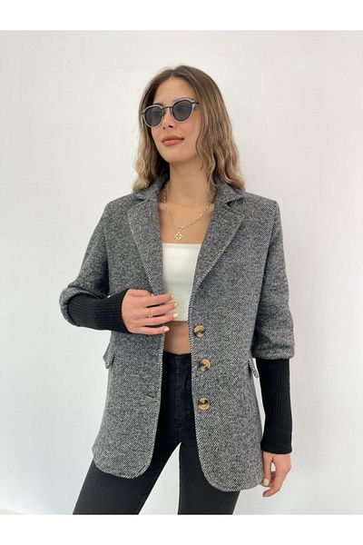 Elif Özbey Butik Черно трикотажно яке с щампован ръкав