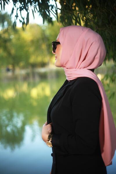 Mode Scarf Hijab Medina Silk Powder