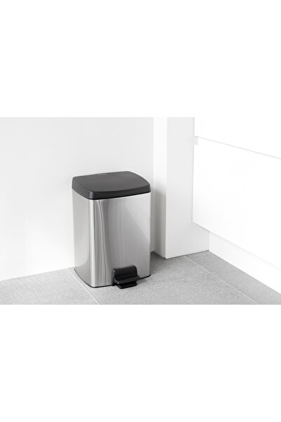 Brabantia Fpp Matt Steel Dikgörtgen Pedallı Çöp Kutusu 10l