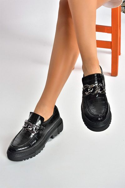Fox Shoes Neformálne dámske topánky s čiernou krokodílou potlačou s hrubou podrážkou K294760011