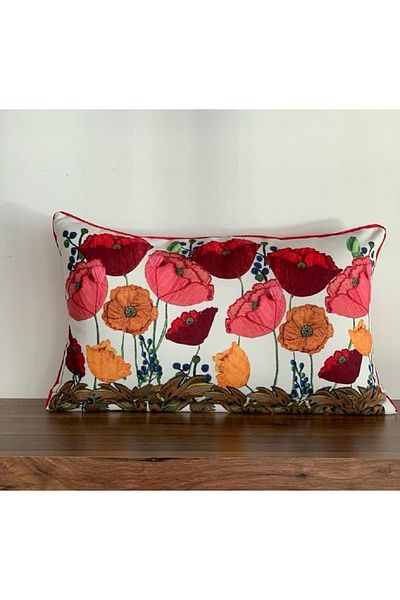 KIRLENTİM H1018-3050 White Background Digital Printed Double Sided Patterned Throw Pillow Cover with Piping Edges