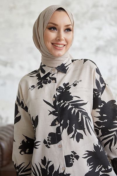 InStyle قميص هيرا بنمط أوراق الشجر - أسود