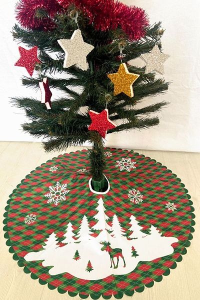 Parti dolabı Red-green Christmas Tree Cover with White Deer Snow Pattern Decorative Pine Tree Skirt Doily Ornament