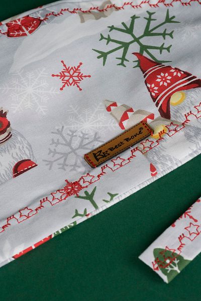 Best Bone Christmas Gnomes Patterned Surgical Bonnet