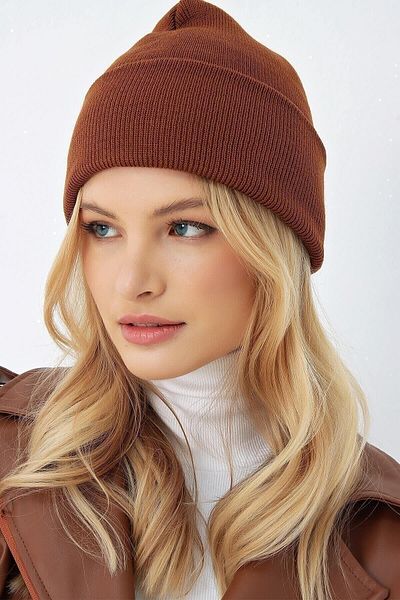 BY SCK Унисекс шапка Basic Beanie, цвят тухла