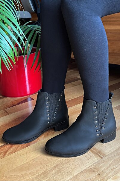 RENKLİBUTİK Καθημερινά μποτάκια με λεπτομέρεια με σφιγκτήρα