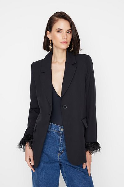 Trendyol Collection Schwarzer, normal gefütterter, zweireihiger Blazer mit spitzer Webkante TWOAW23BC00137