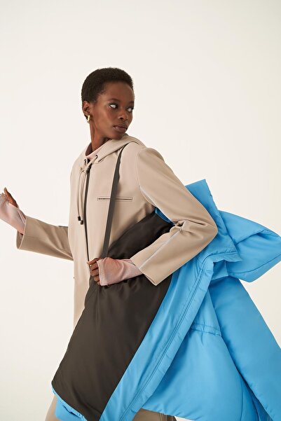 Perspective Palton de damă Clairs, de culoare albastră, de lungime scurtă, cu guler în picioare