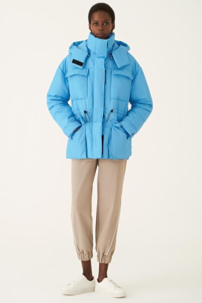 Perspective Palton de damă Clairs, de culoare albastră, de lungime scurtă, cu guler în picioare