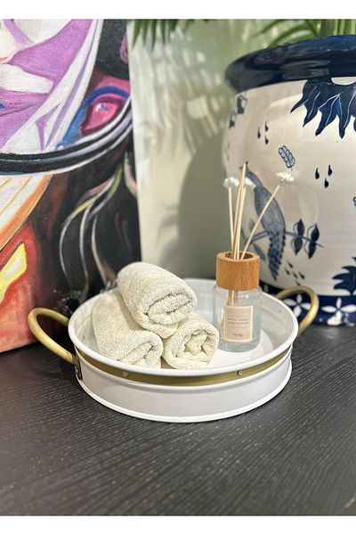 The Mia Galvin Tray White 30 Cm