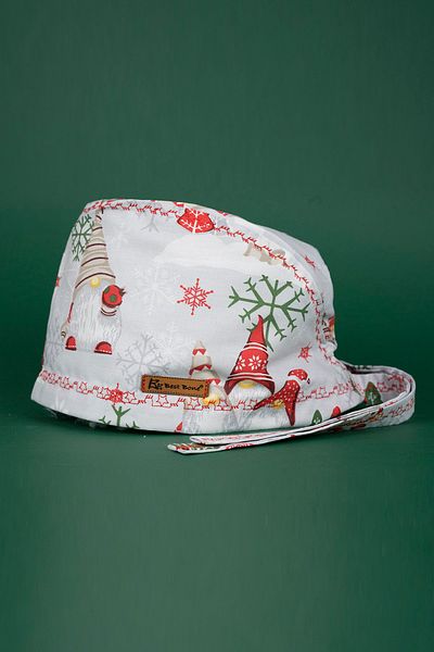 Best Bone Christmas Gnomes Patterned Surgical Bonnet