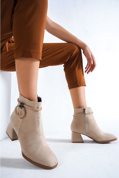Anıl Ayakkabı Melisa Women's Beige Suede Ring Stone Detailed Heeled Boots 5cm