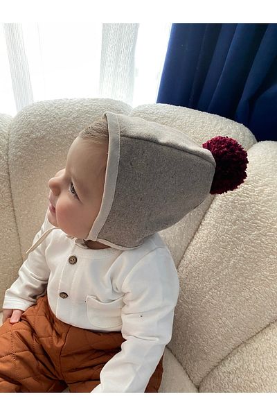 Arel Kids Burgundy Pompom Camel Bonnet Hat-buff