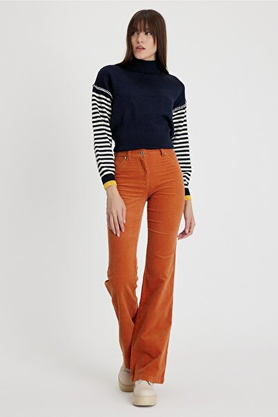 soBasic Παντελόνι Flare Leg κοτλέ Velvet με λεπτομέρεια από πέτρα από πλακάκια