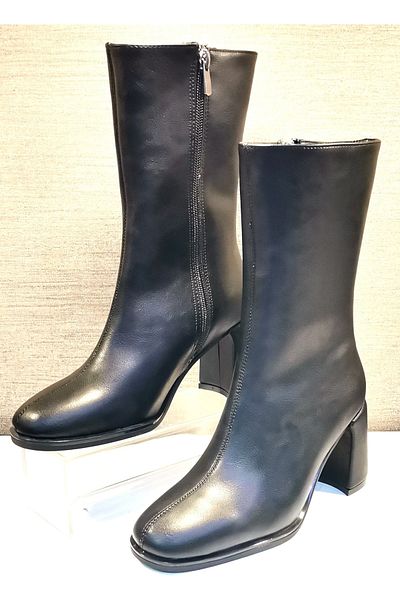 Pine Cone 901 Heeled Short Boots Black