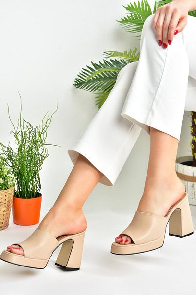 Fox Shoes Γυναικείες παντόφλες με χοντρό τακούνι δέρμα M404100409