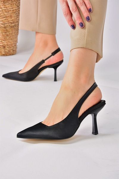 Fox Shoes Czarne, satynowe buty damskie na obcasie M882007104